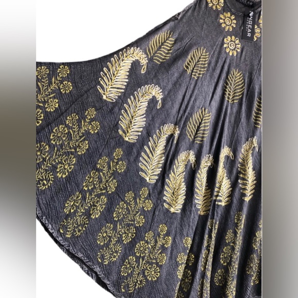 NWT🌸INGEAR RESORT🌸 flower printed maxi dress - Picture 4 of 10